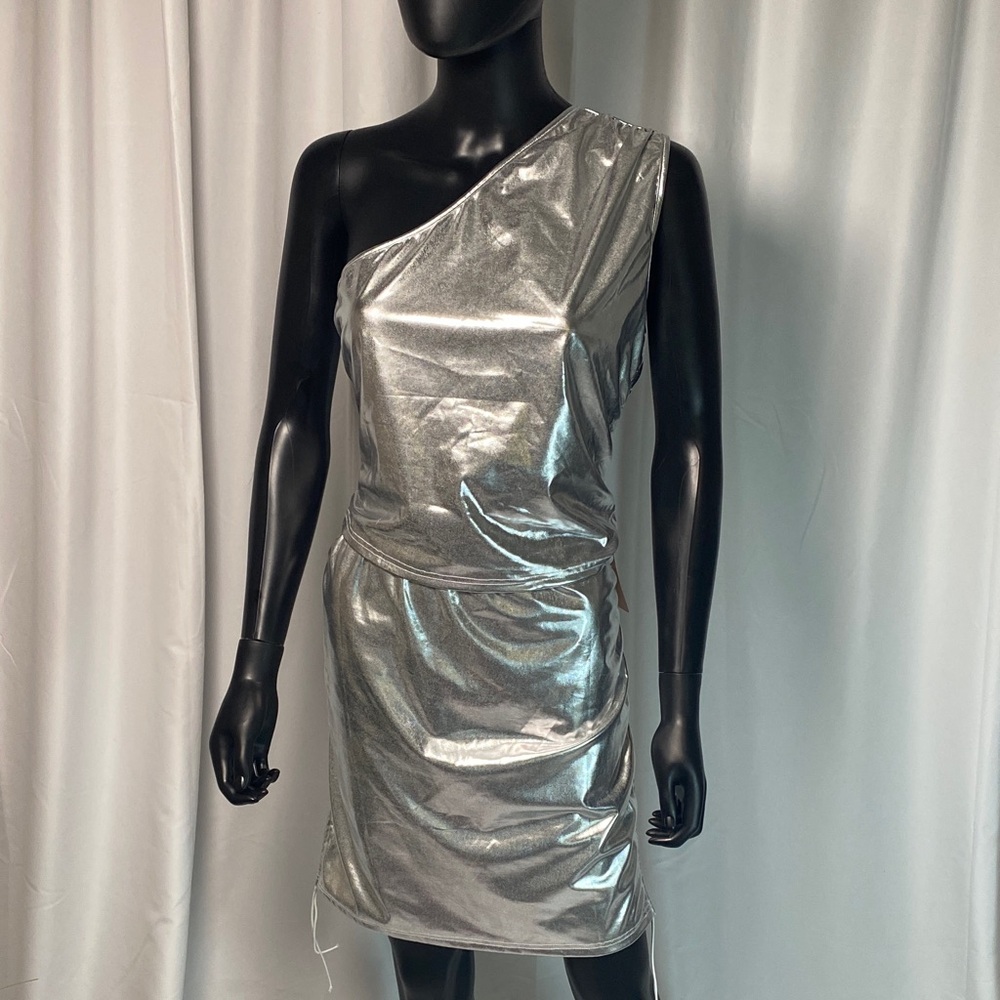 Women's Silver One-Shoulder 2-piece skirt set